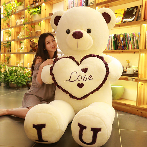 Hug Bear Plush Toy – Adorable Gift for Valentine’s Day