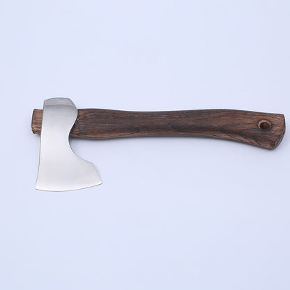 Integrated Camping Axe For Outdoor Adventures